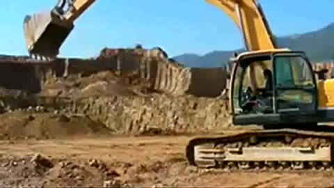 视频丨受持续强降雨影响海南多地出现道路积水等情况(图1)